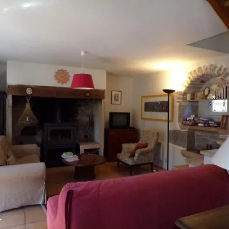 House La Garenne Mejere 2 *